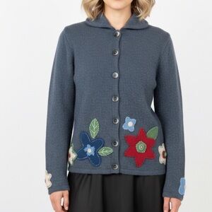 Boden Gray Blue Wool Button Up Sweater with Felted Flowers round collar, size 10